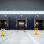 Que se cache-t-il vraiment derrière les portes des entrepôts de Decathlon Logistique France ?